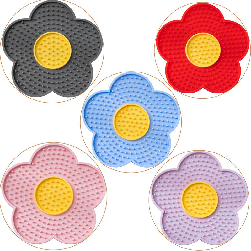 Adorable Licking Pad: Sunflower Shape Silicone Pet Treat Mat